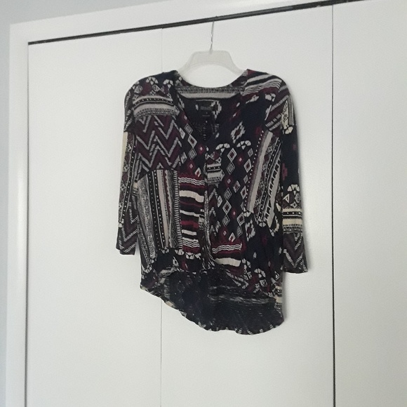 Lucky Brand Patterned High/low Top, 3/4 sleeve - Picture 1 of 4